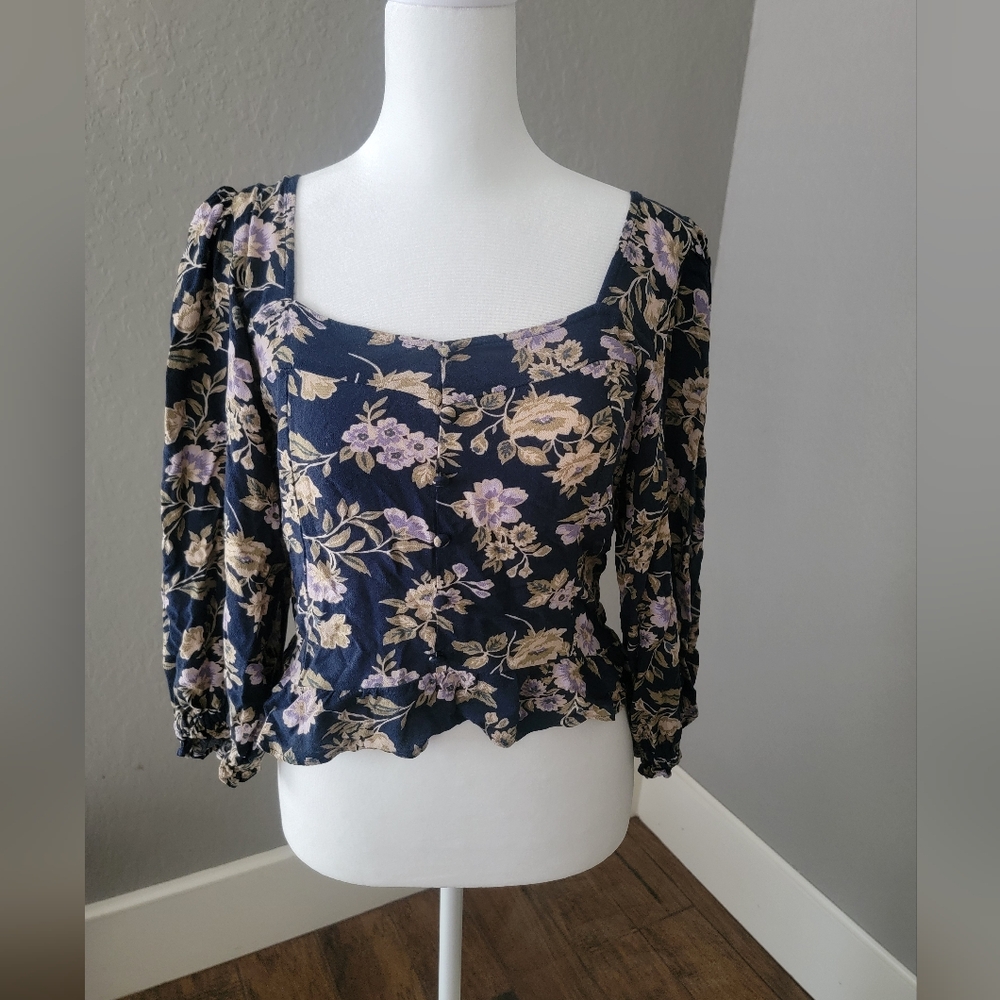 American Eagle crop top size M